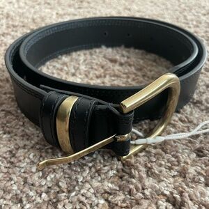 Sezane Taylor size 75 belt NWT